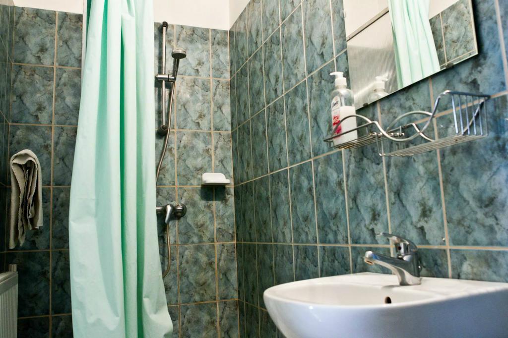 Szekely Fogado Bed and Breakfast Tunyogmatolcs Δωμάτιο φωτογραφία