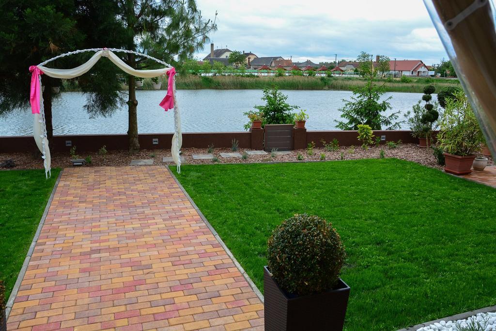 Szekely Fogado Bed and Breakfast Tunyogmatolcs Εξωτερικό φωτογραφία